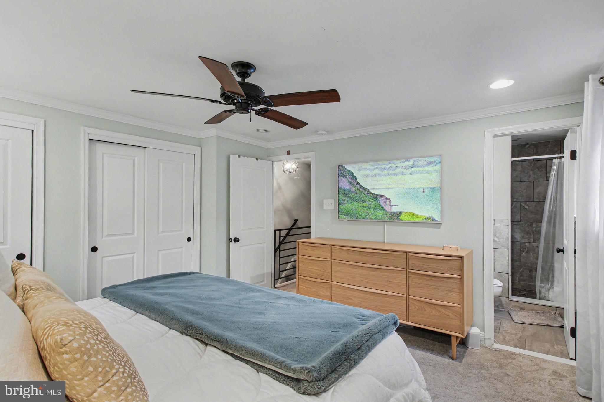 ROXBOROUGH - Residential