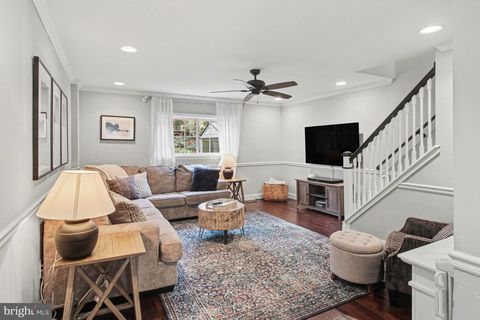 630 GORGAS LANE PHILADELPHIA PA 19128