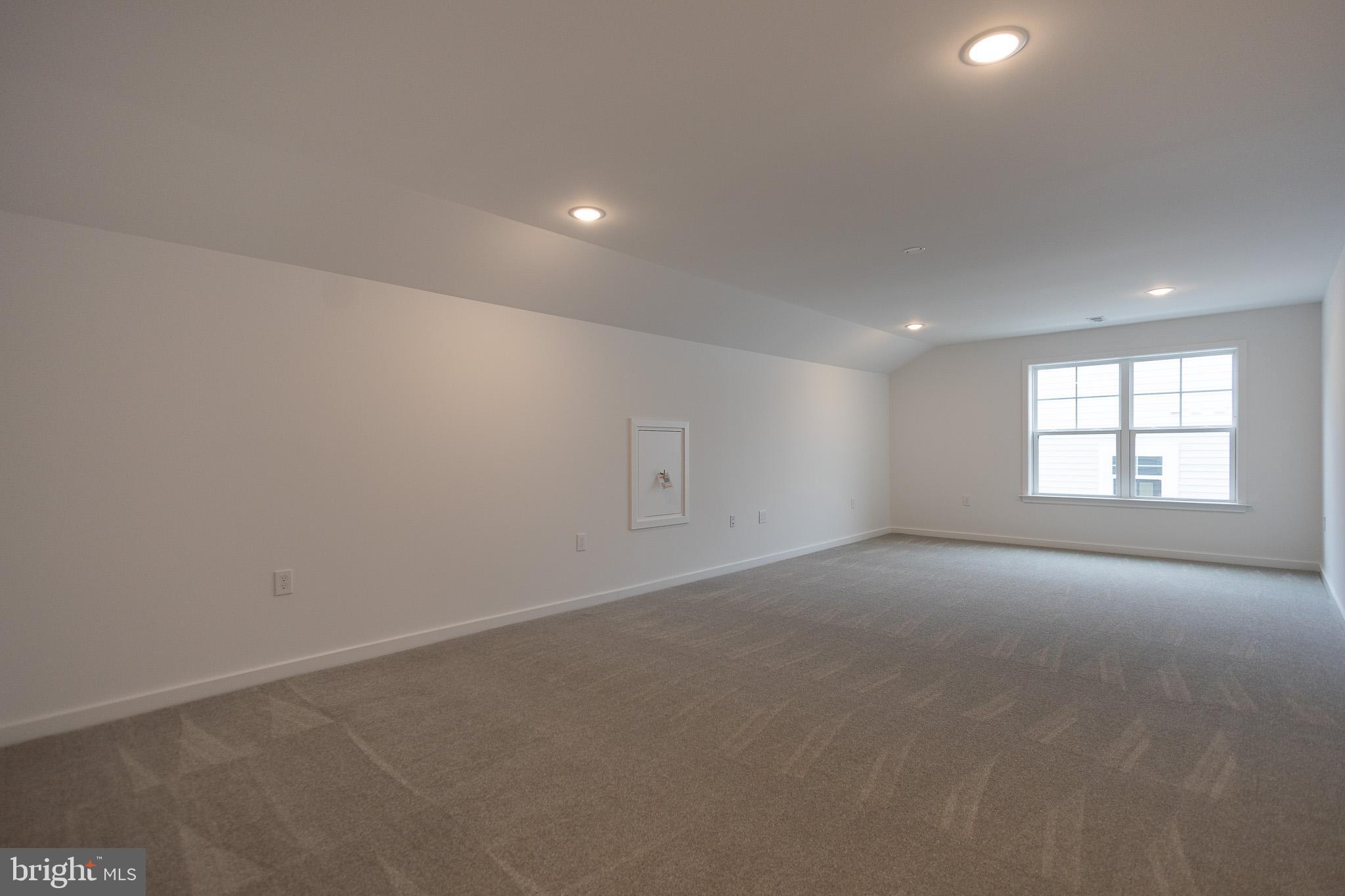 CARDINAL POINTE - Residential