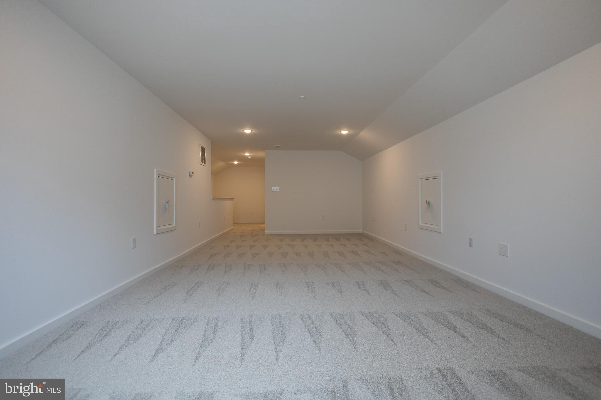 CARDINAL POINTE - Residential