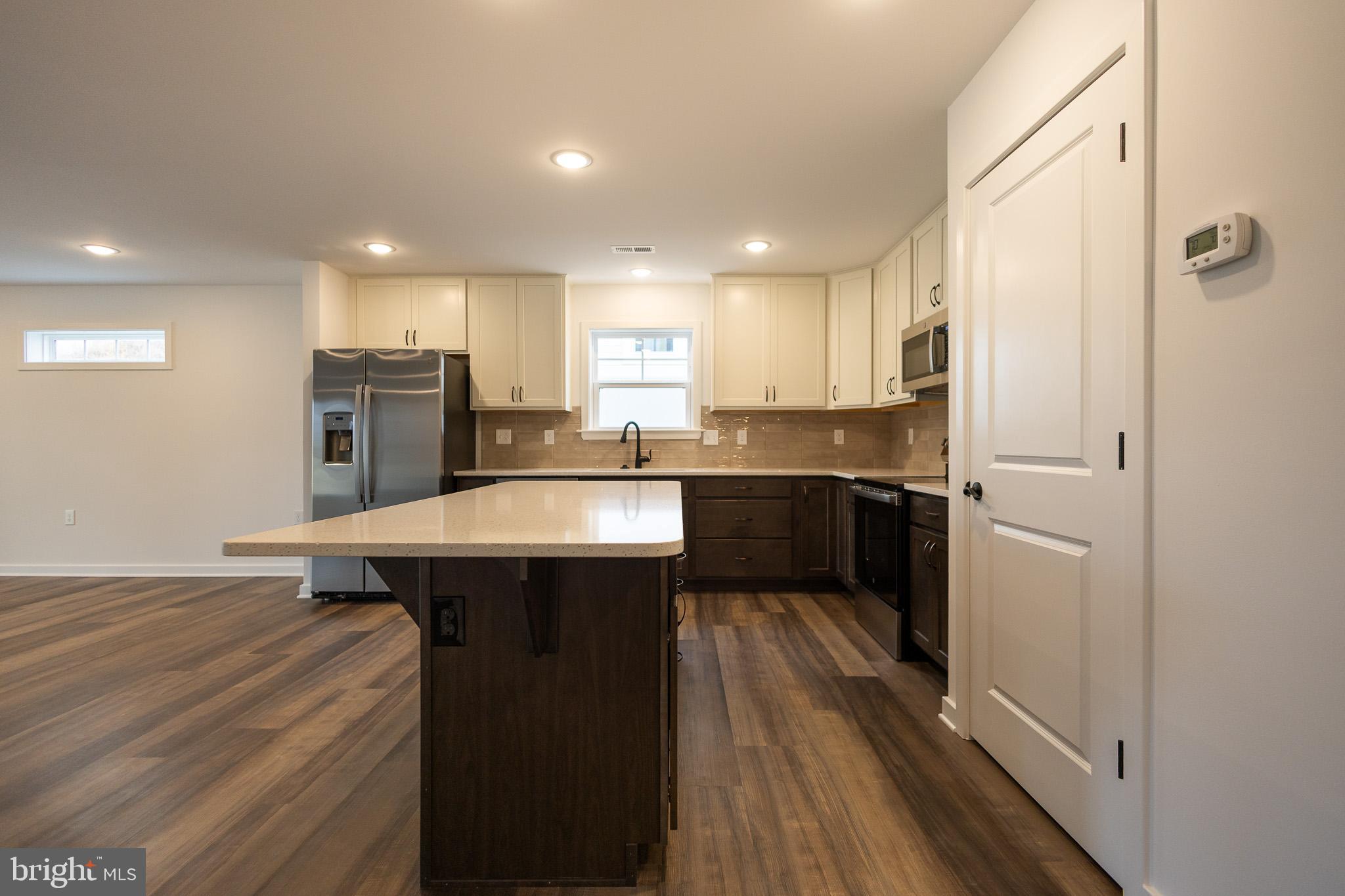 CARDINAL POINTE - Residential