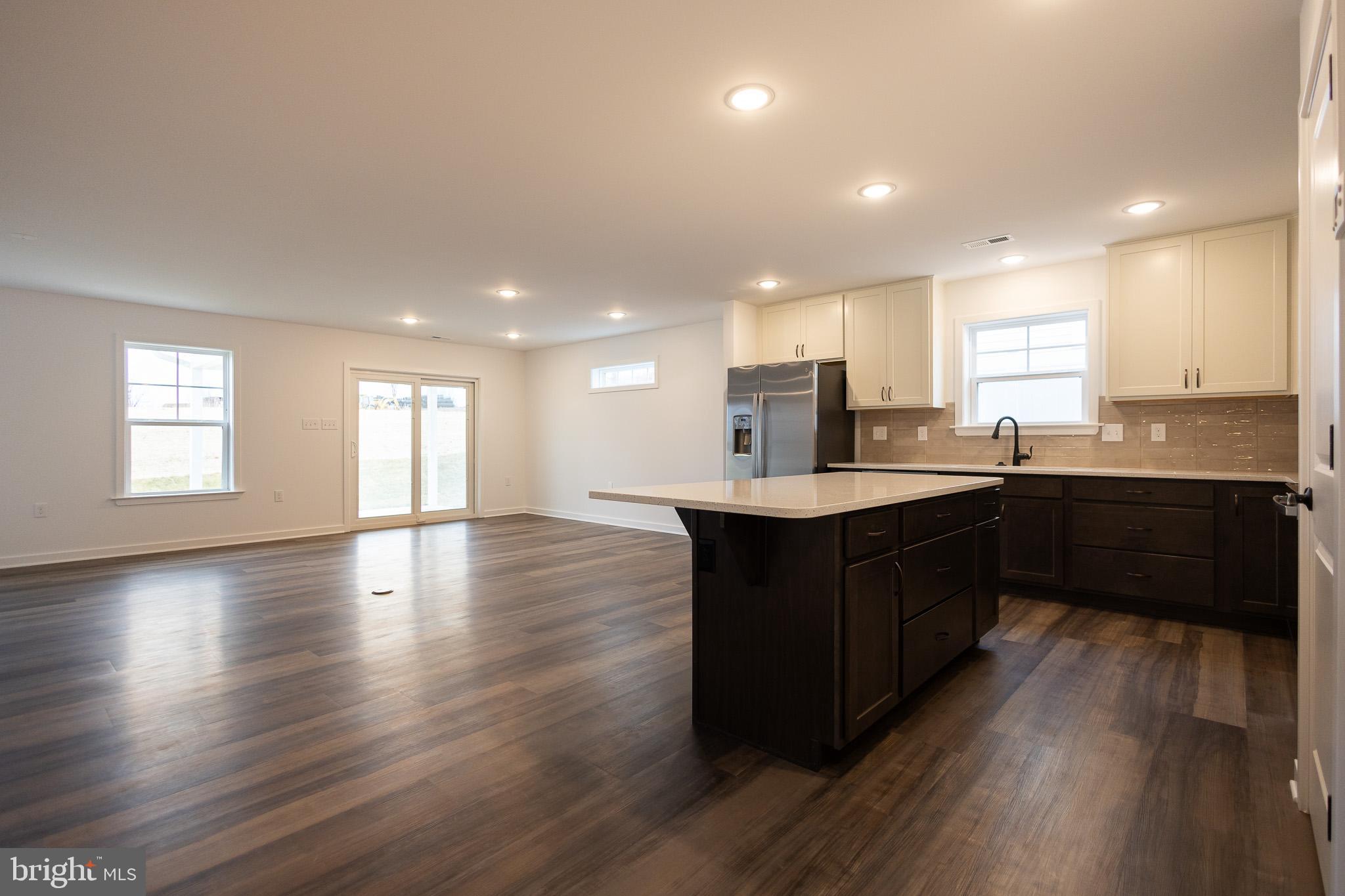 CARDINAL POINTE - Residential