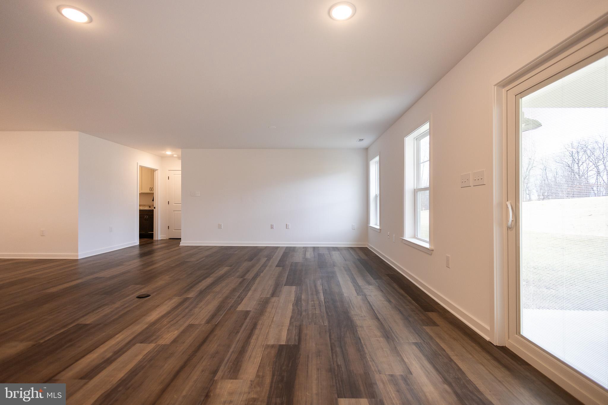 CARDINAL POINTE - Residential