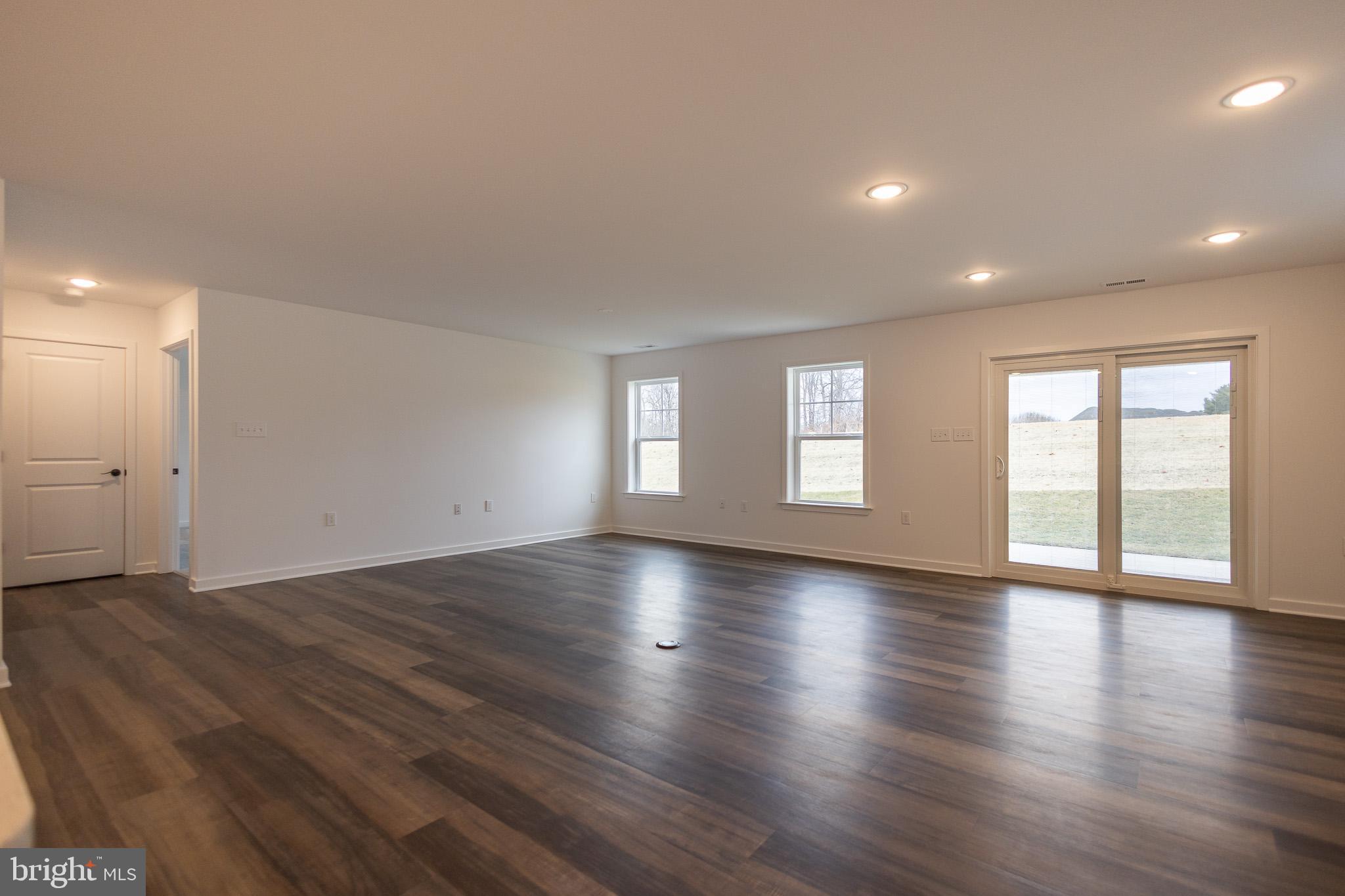 CARDINAL POINTE - Residential