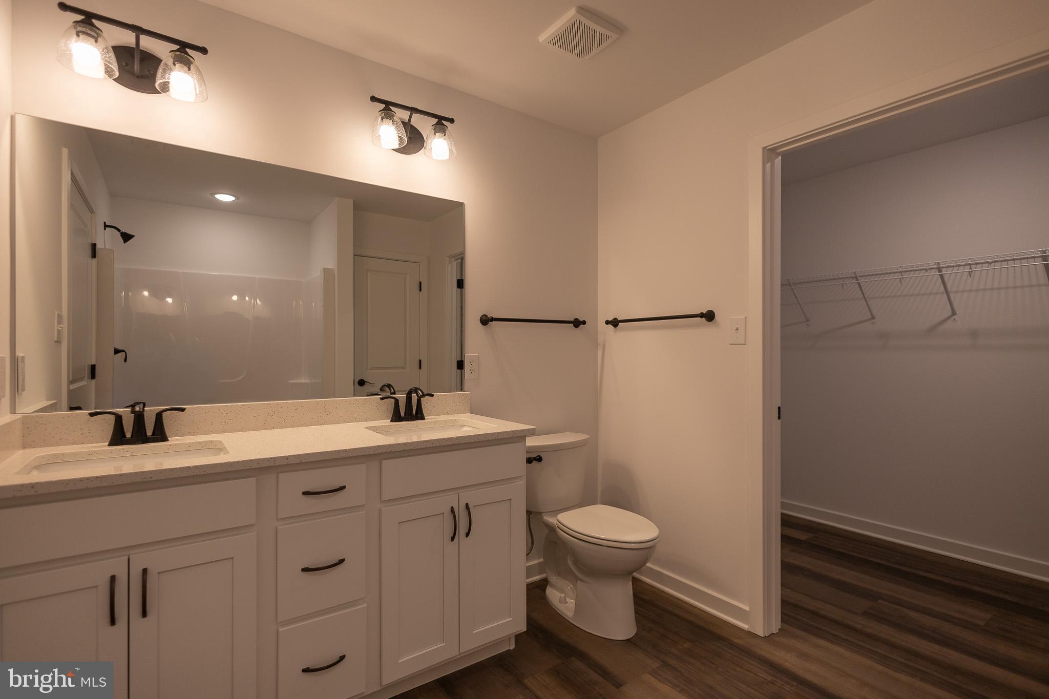 CARDINAL POINTE - Residential