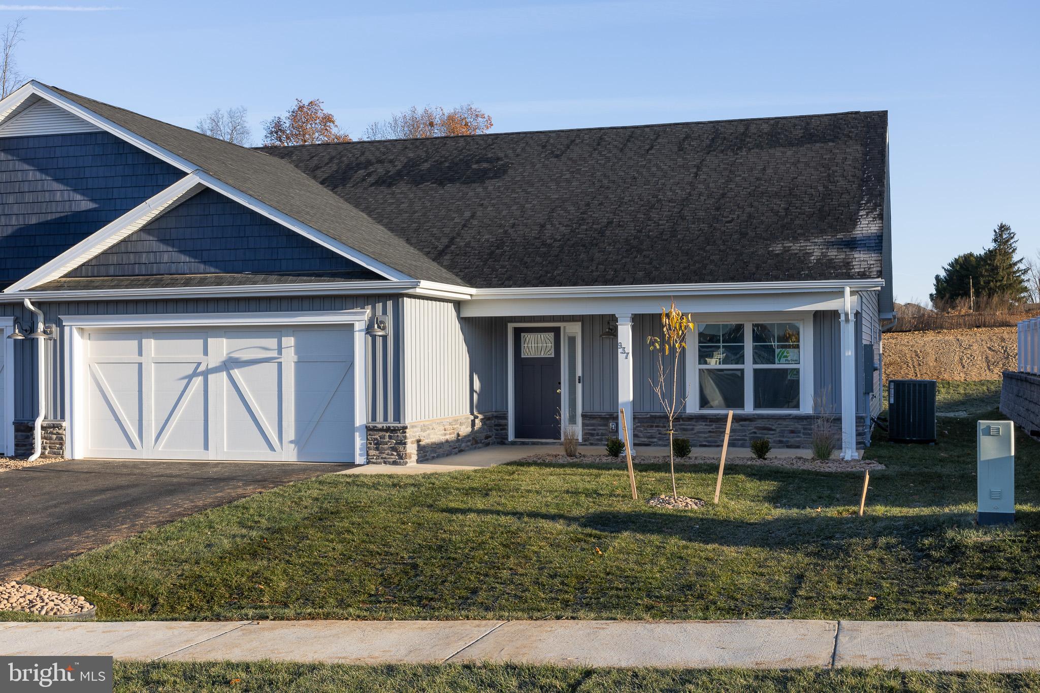 CARDINAL POINTE - Residential