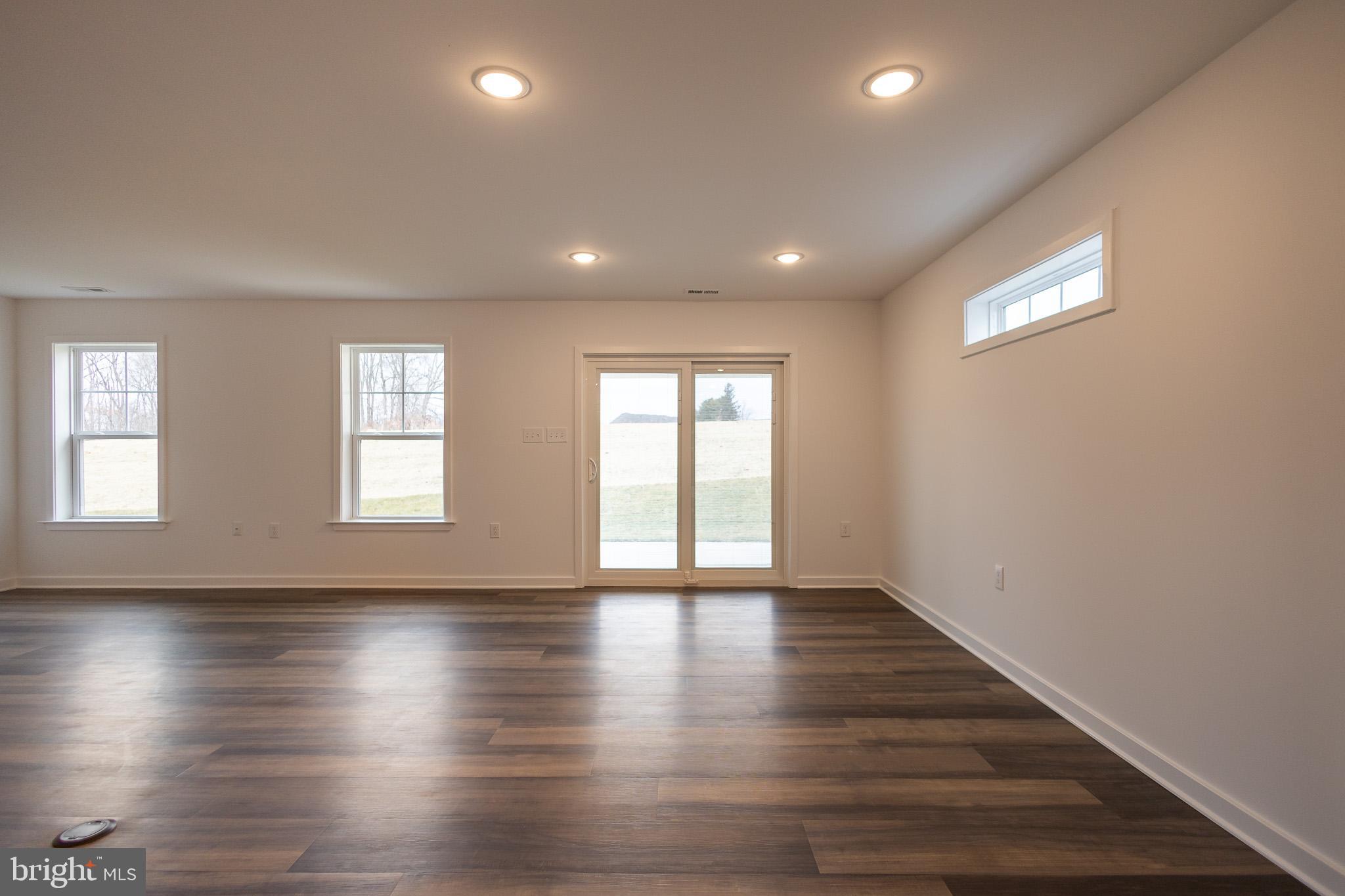 CARDINAL POINTE - Residential