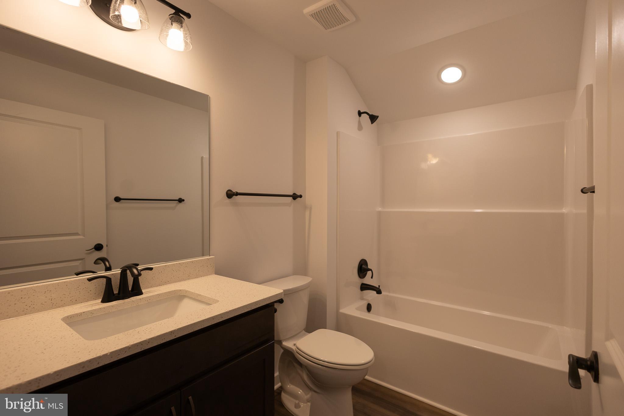 CARDINAL POINTE - Residential