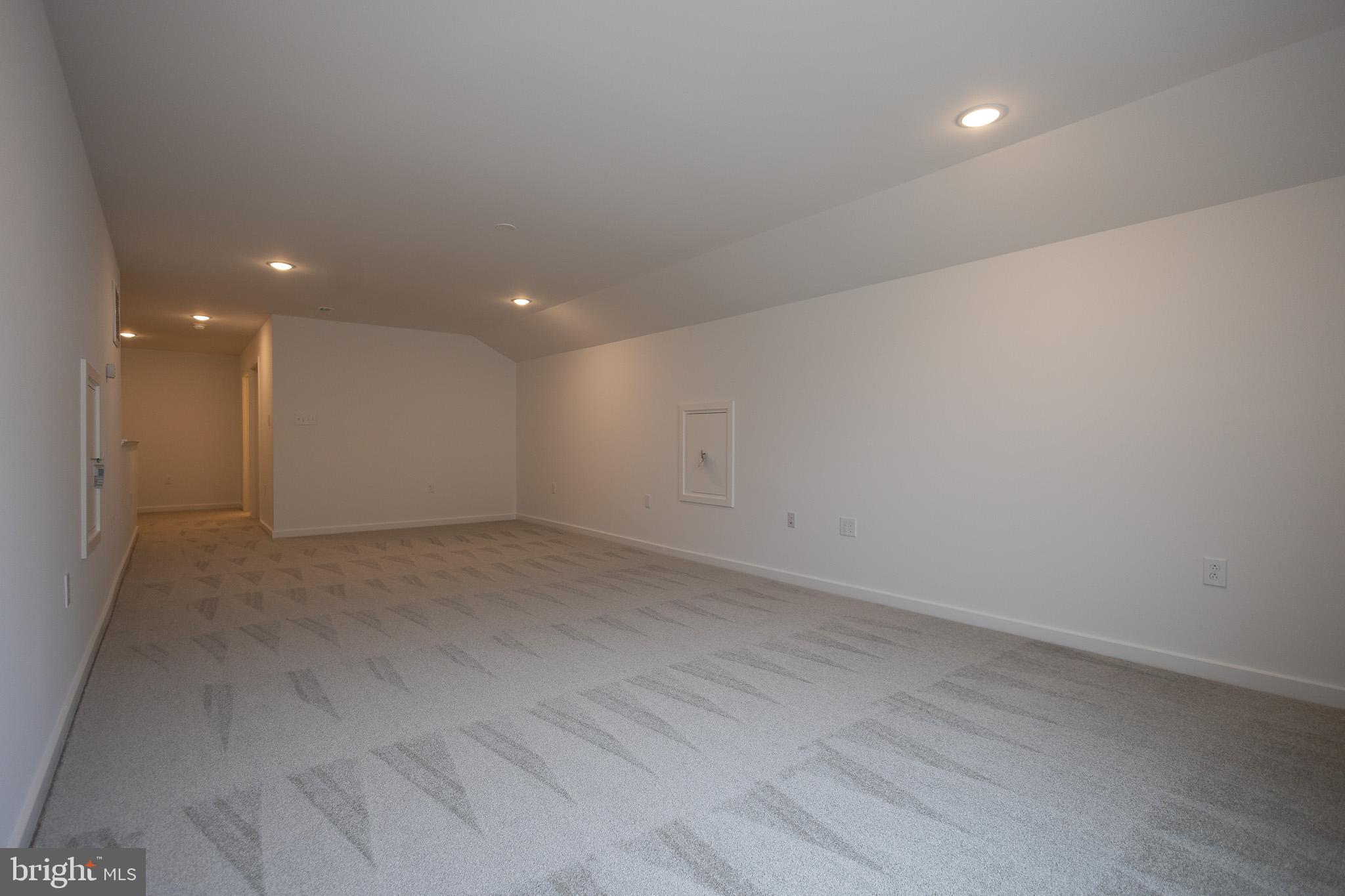 CARDINAL POINTE - Residential