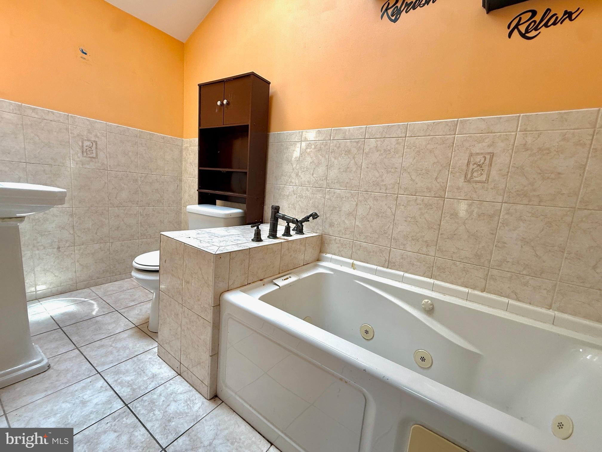 PINE TREE FARMS - Residential