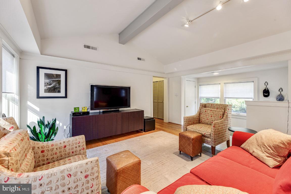 FRANKLIN FOREST - Residential