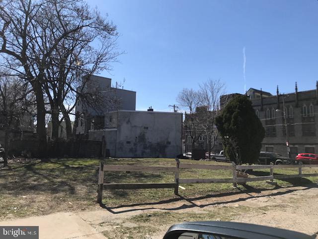 C-2 Commercial - vacant land