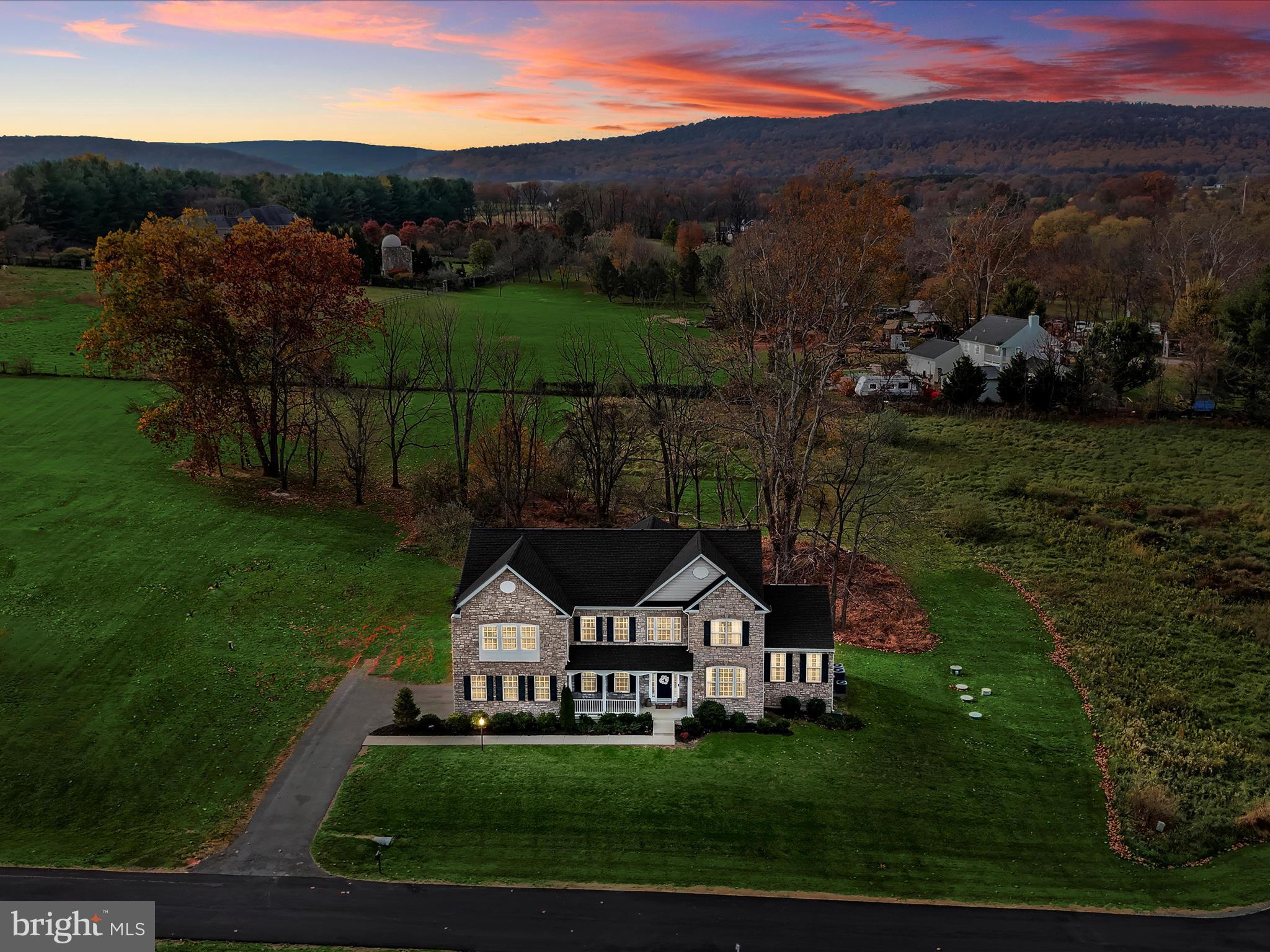 14863 CREEK POINT COURT