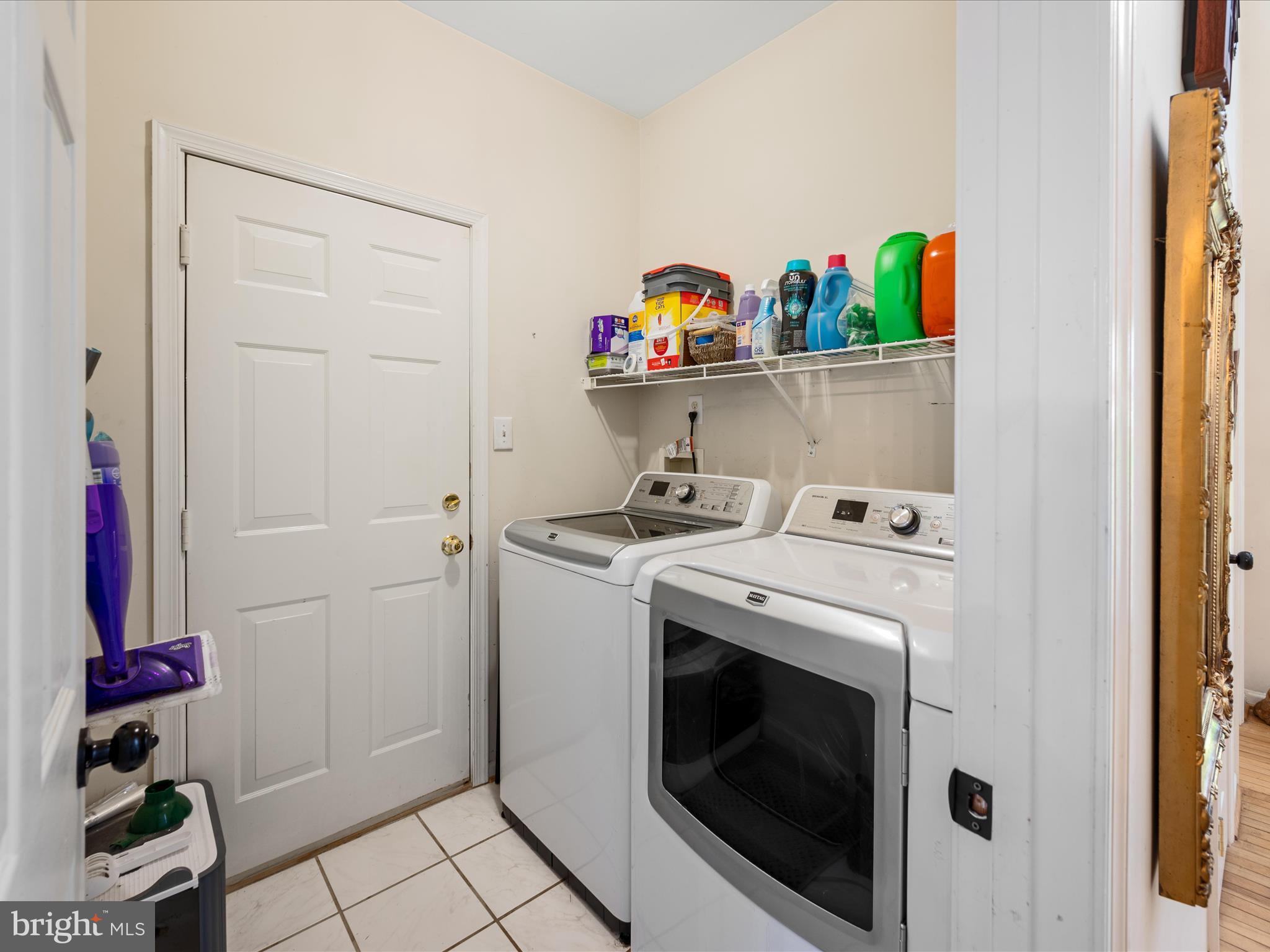 LOCUST HILL - Residential