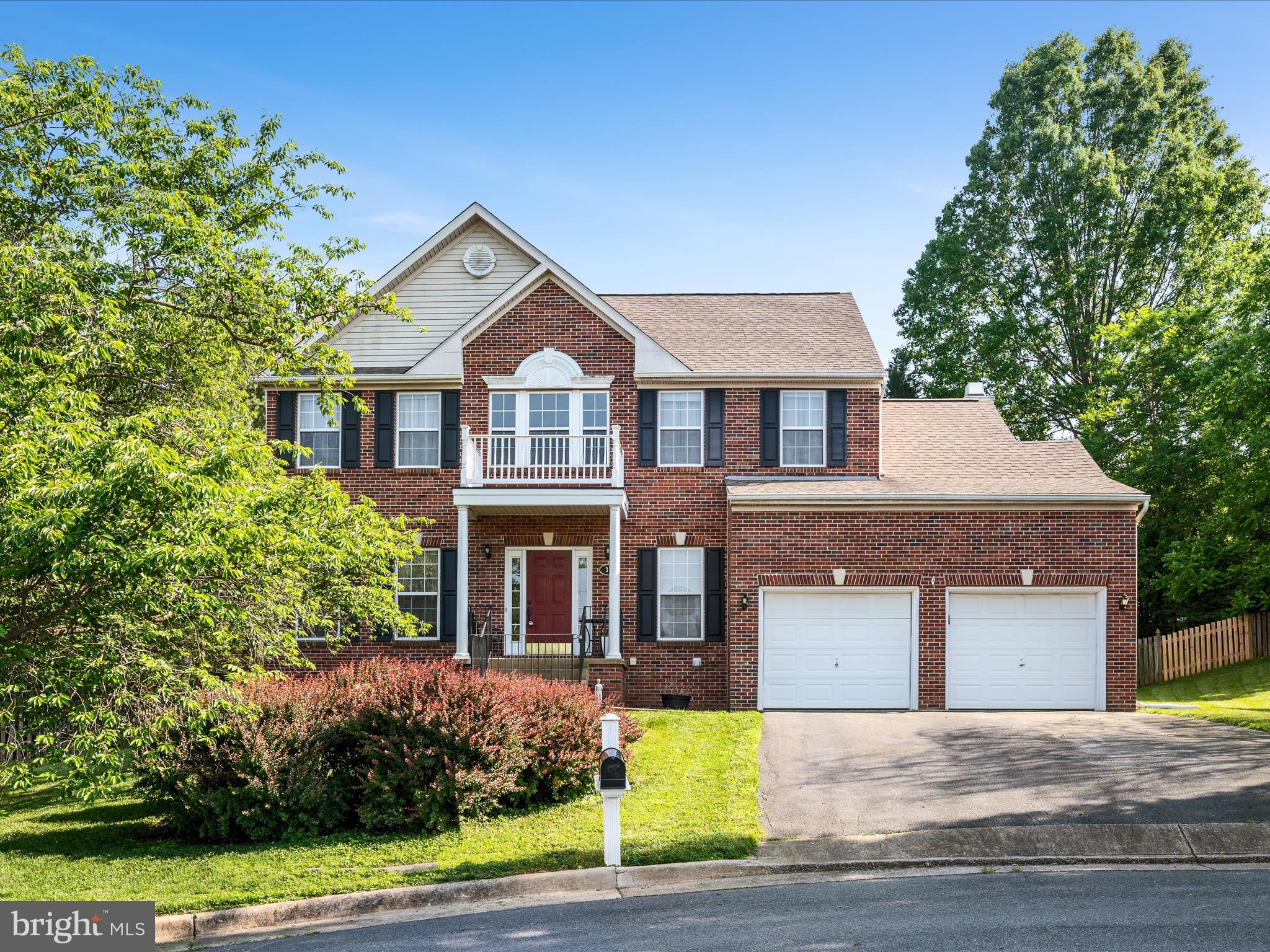 LOCUST HILL - Residential