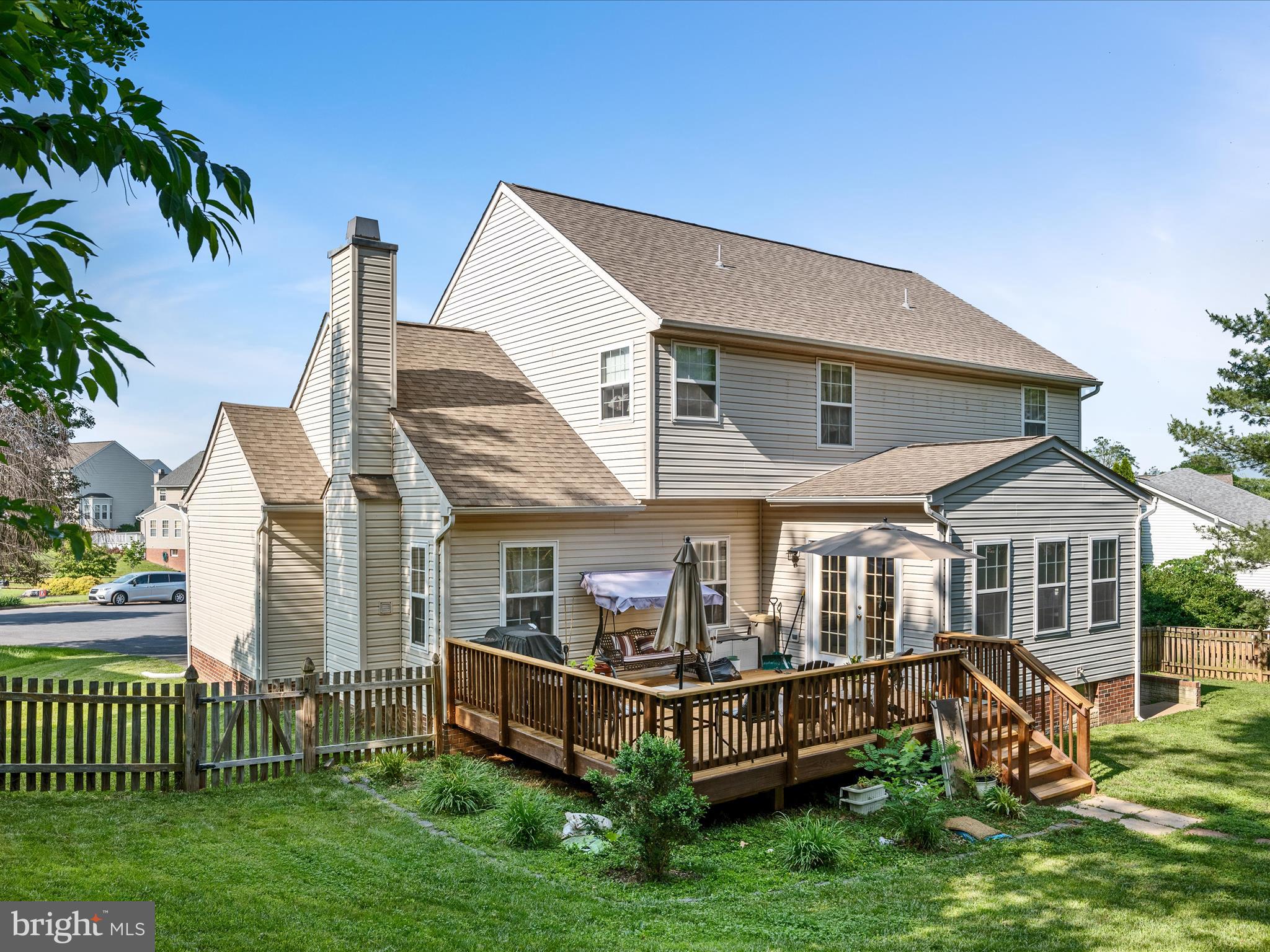 LOCUST HILL - Residential