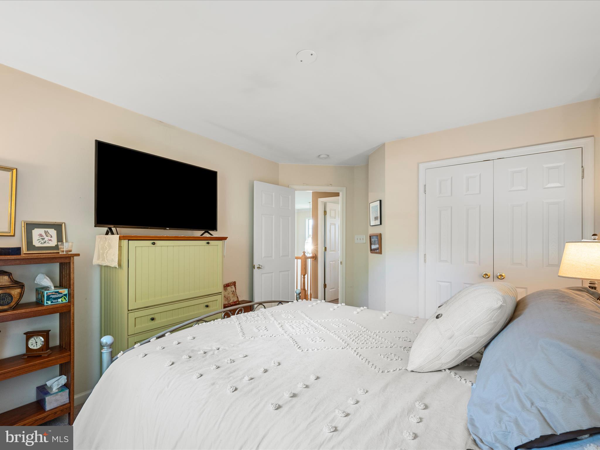 LOCUST HILL - Residential