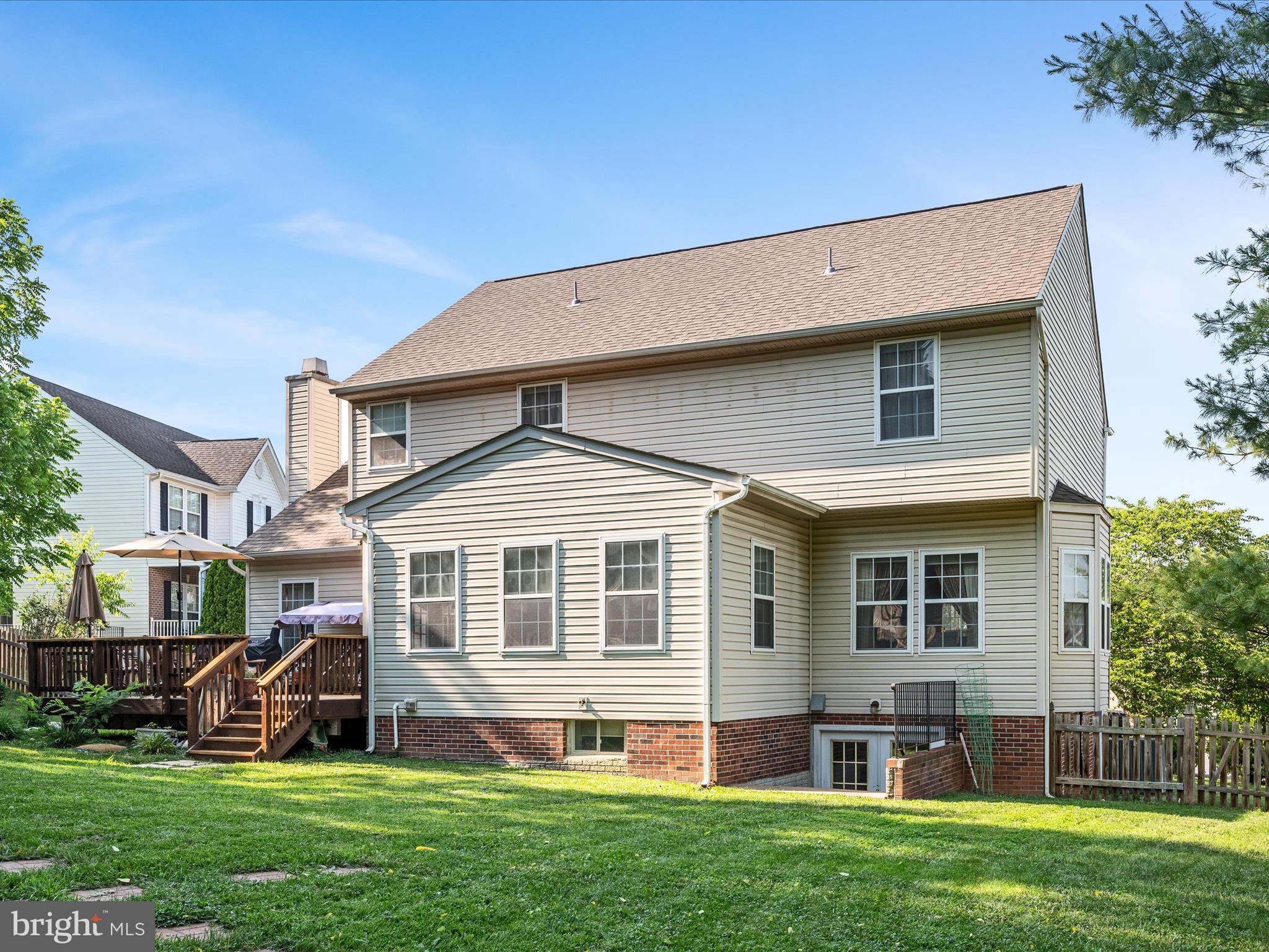 LOCUST HILL - Residential