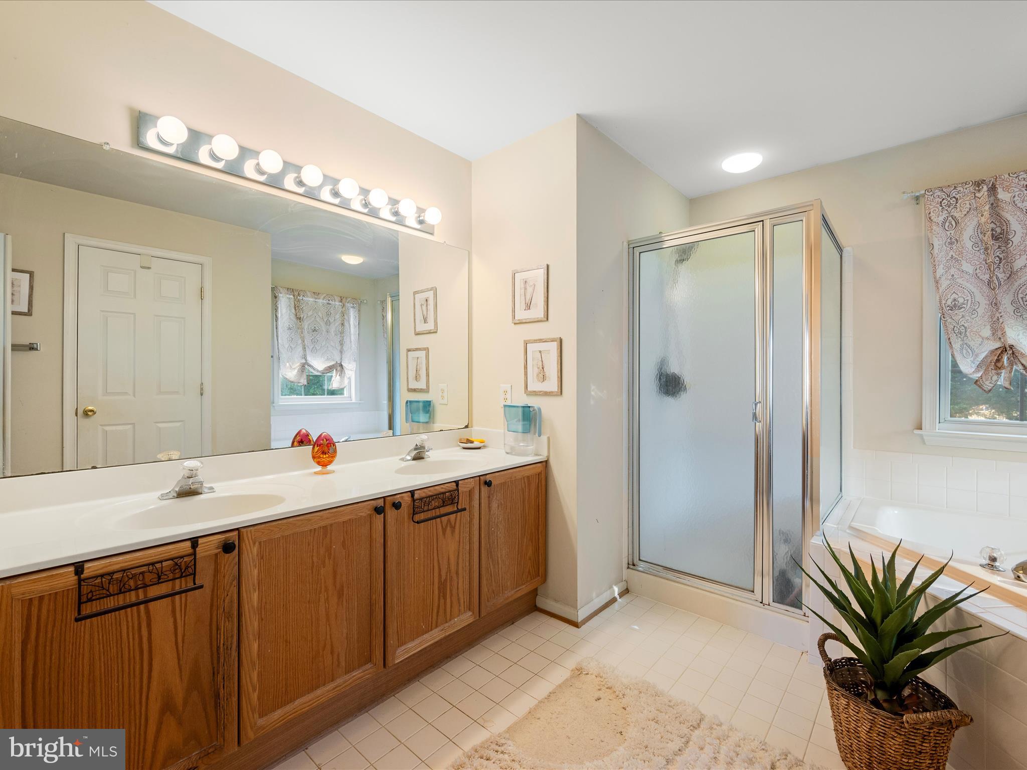 LOCUST HILL - Residential