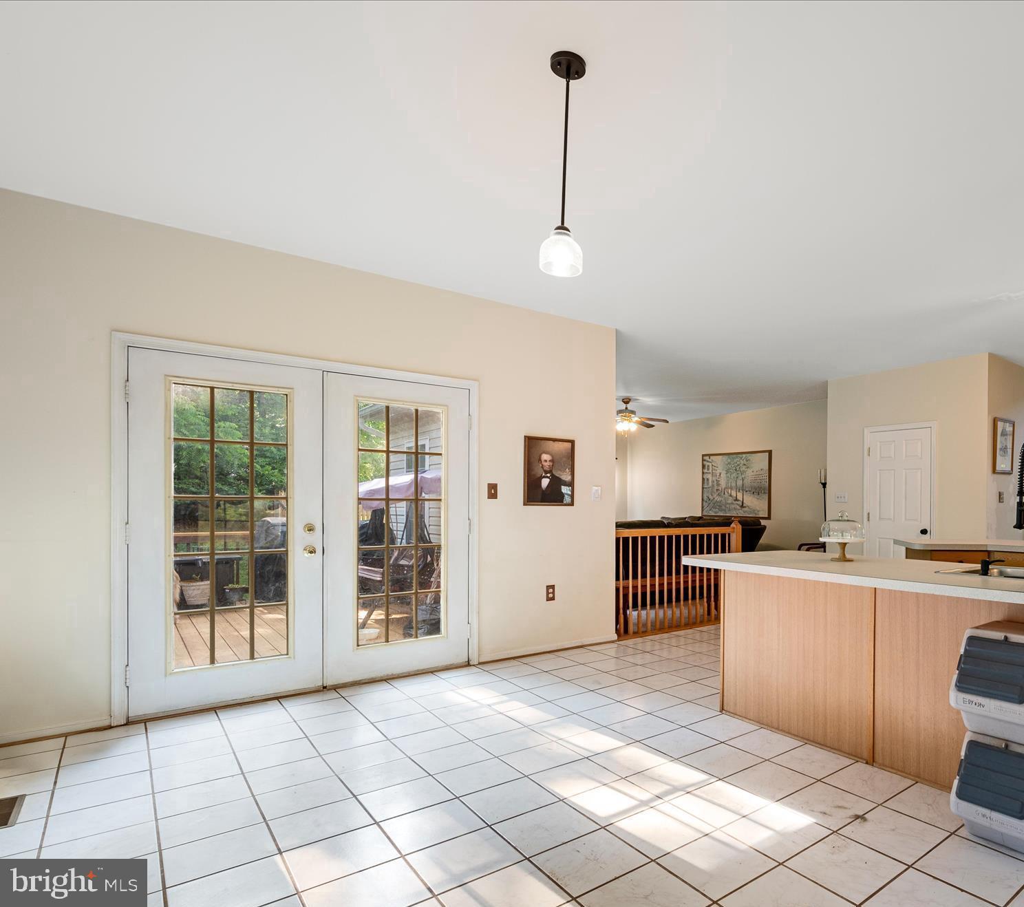 LOCUST HILL - Residential