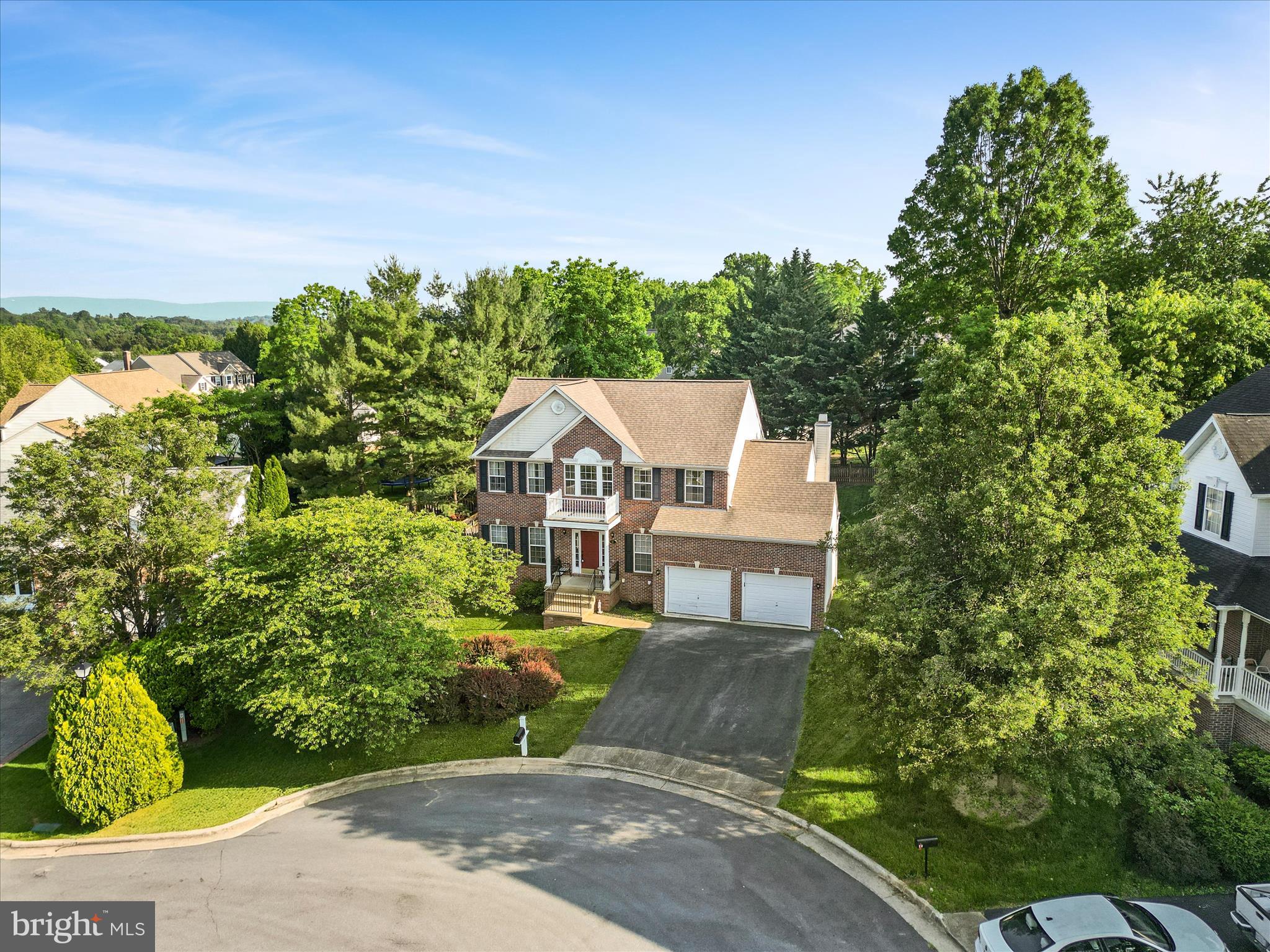 LOCUST HILL - Residential