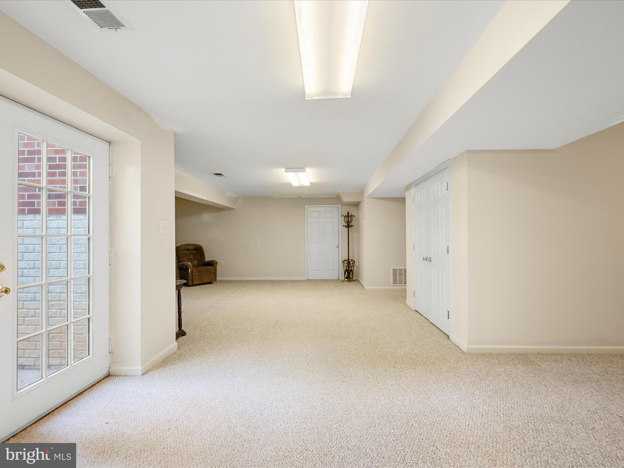 LOCUST HILL - Residential