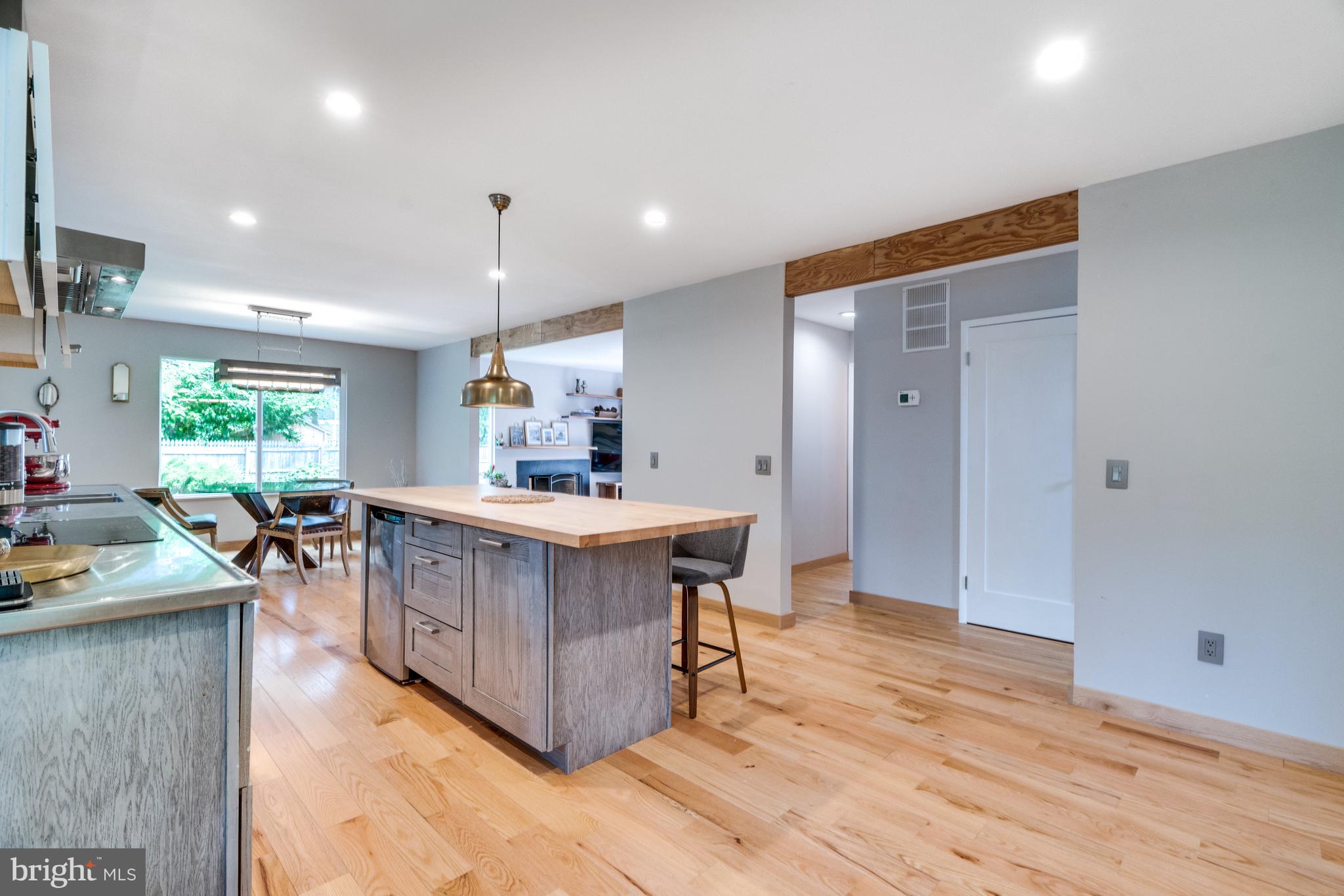 FOX MILL ESTATES - Residential