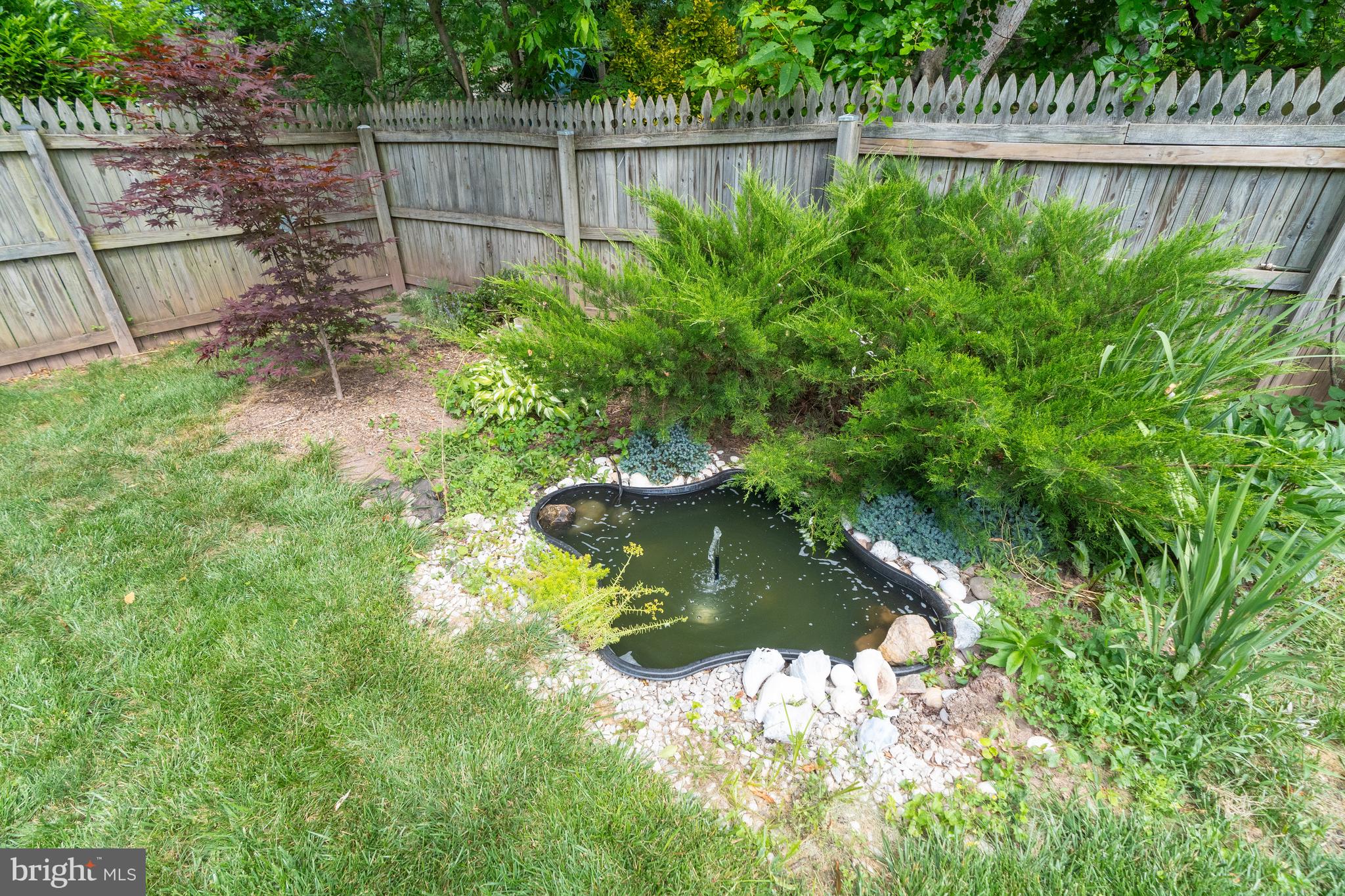 FOX MILL ESTATES - Residential