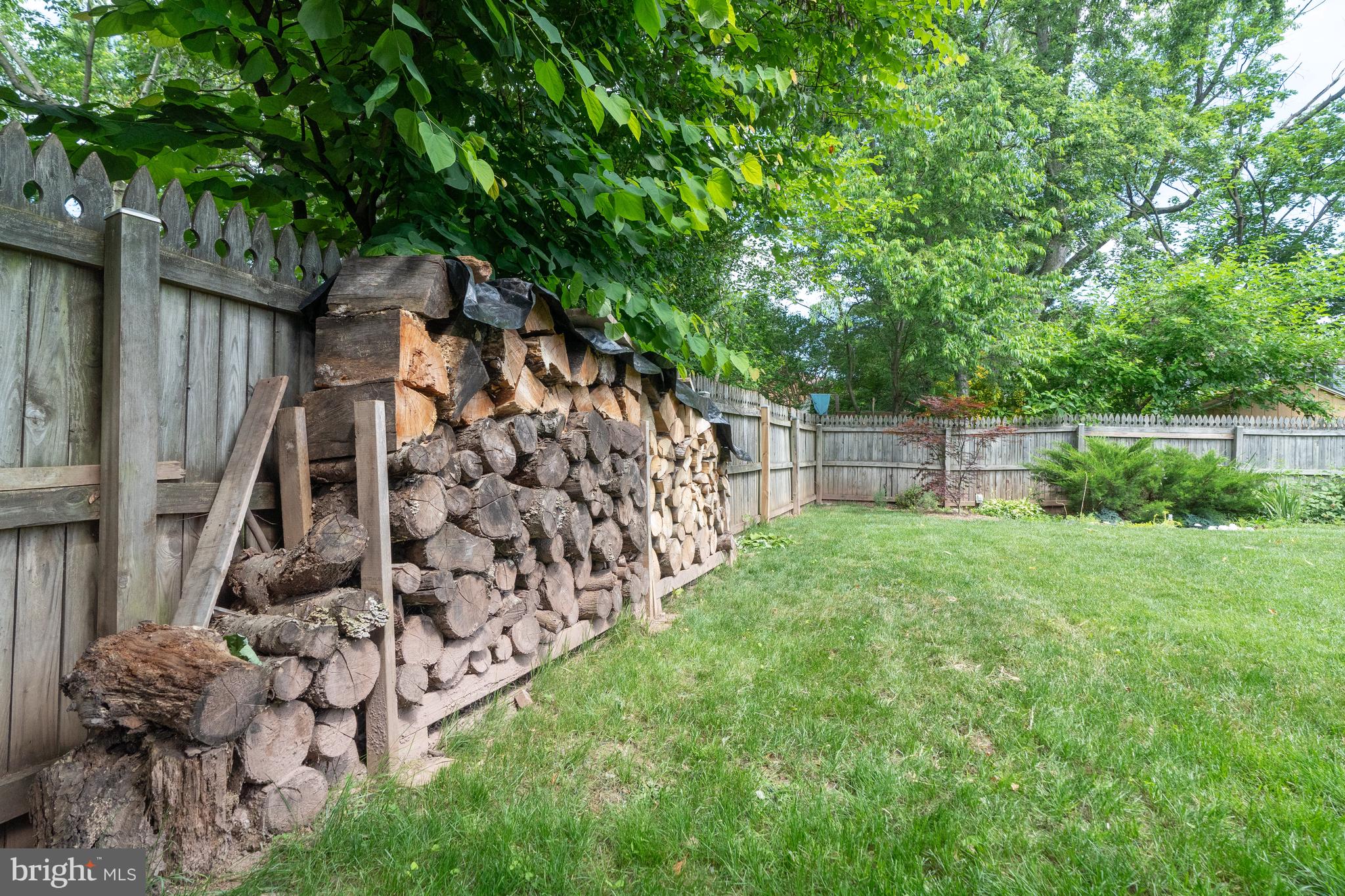 FOX MILL ESTATES - Residential