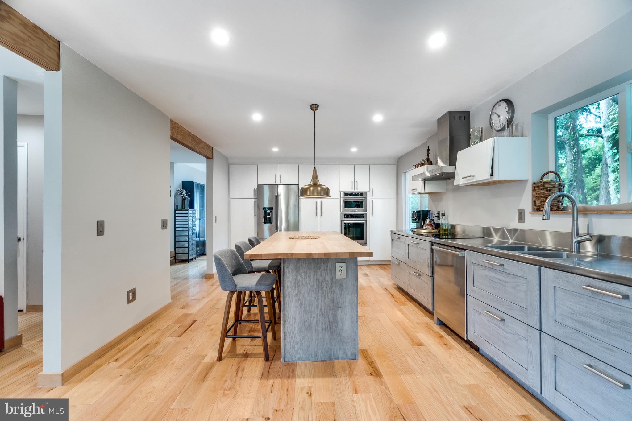 FOX MILL ESTATES - Residential