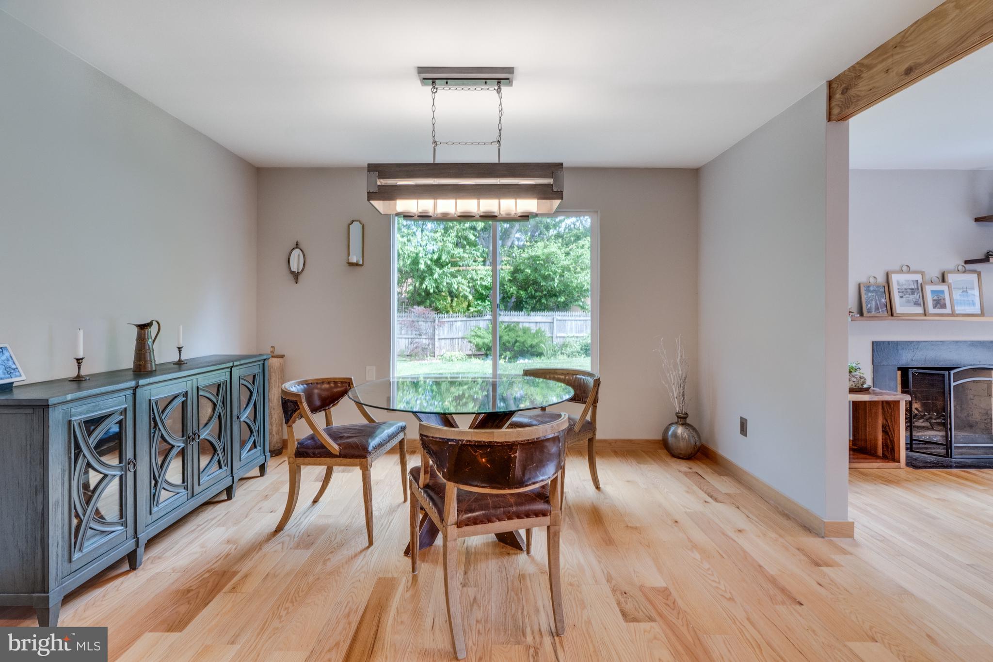 FOX MILL ESTATES - Residential