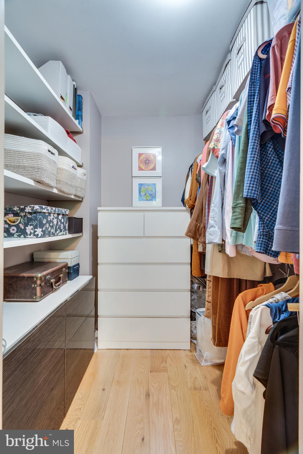 FOX MILL ESTATES - Residential