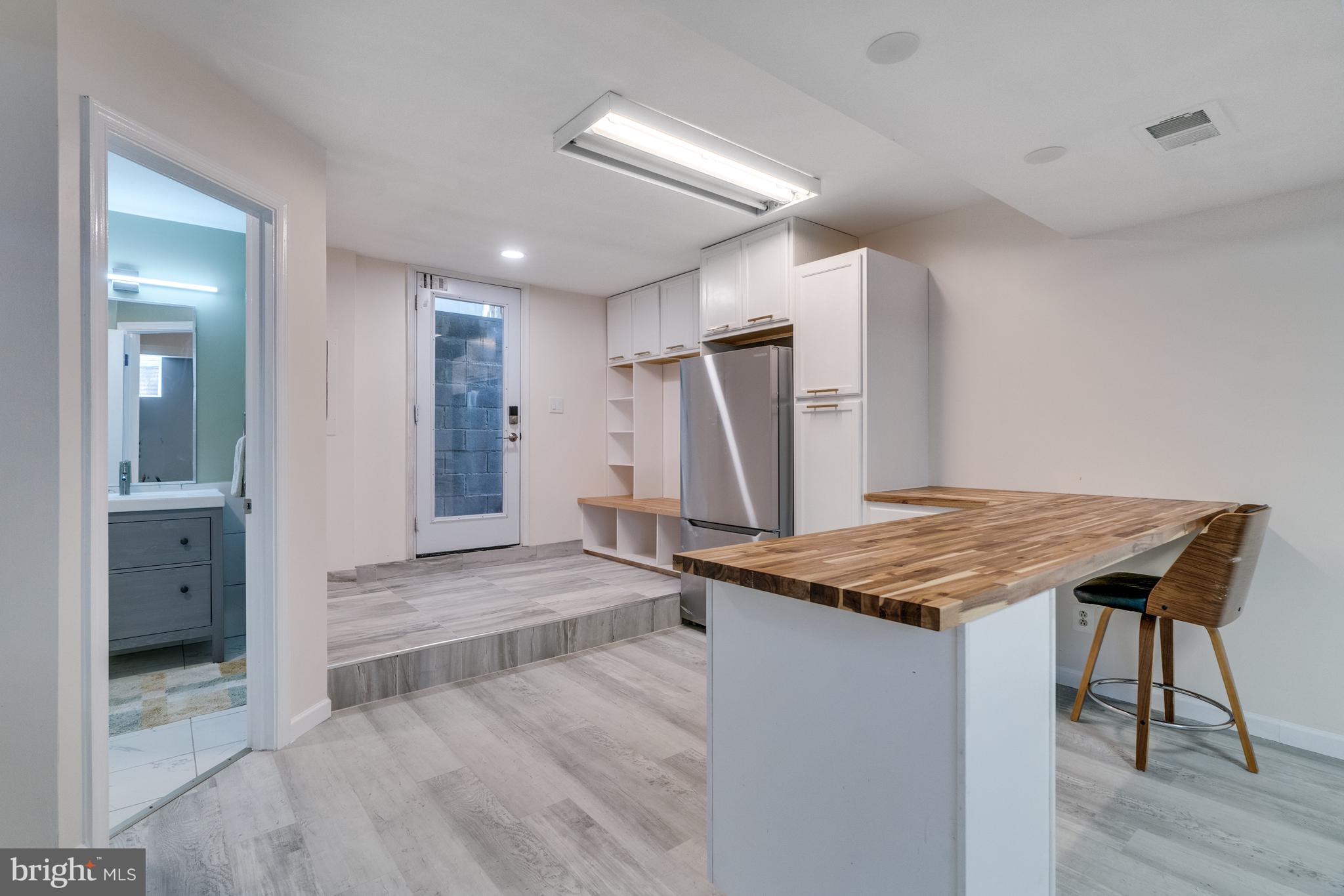 FOX MILL ESTATES - Residential