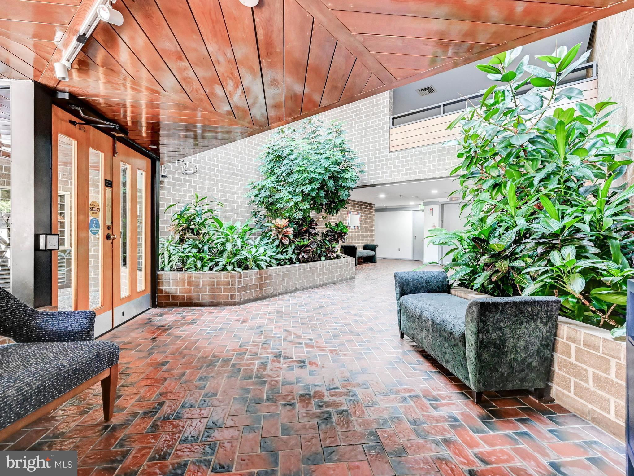 ANNEN WOODS - Residential