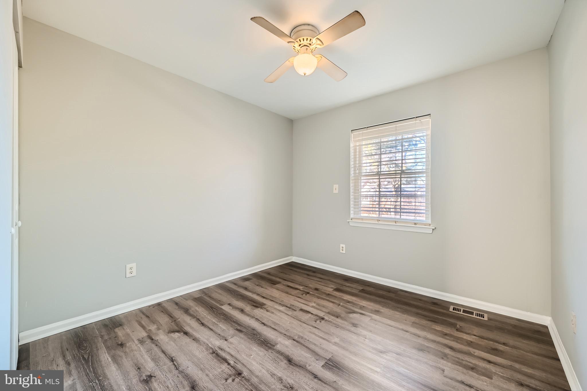 CASTLEMILL - Residential Lease