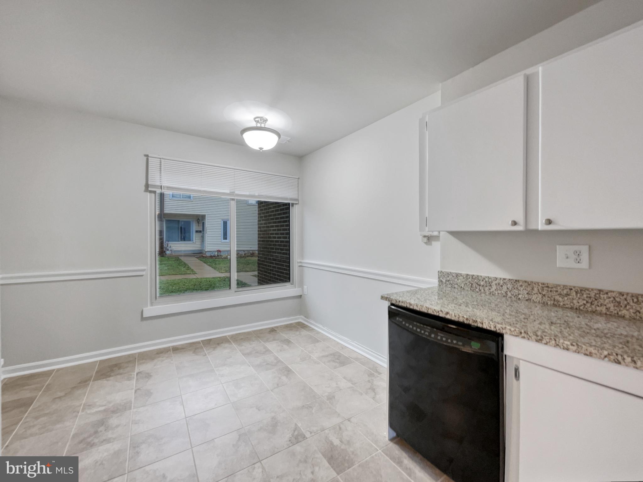 COVERSTONE SQUARE - Residential