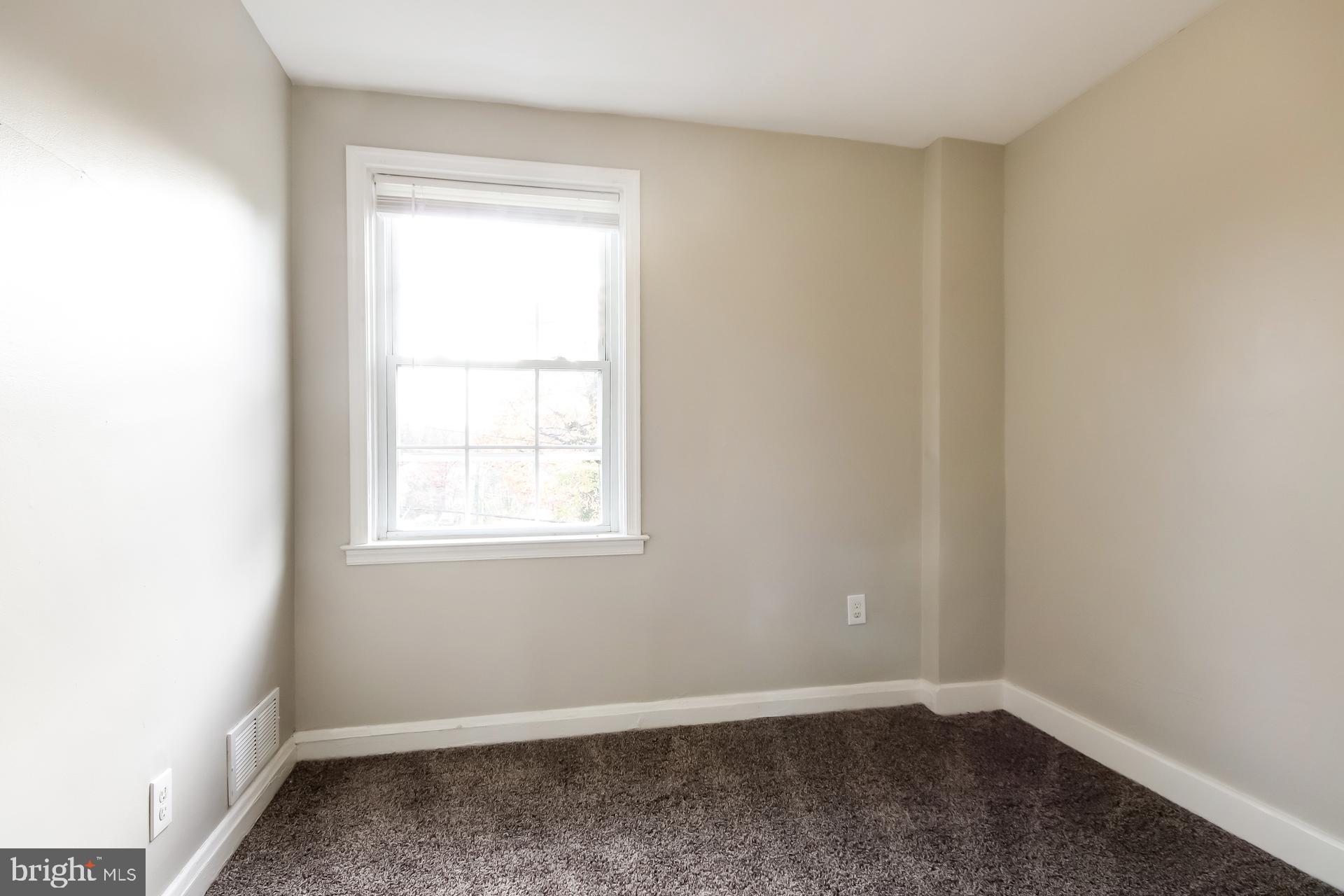 EDMONDSON HEIGHTS - Residential Lease