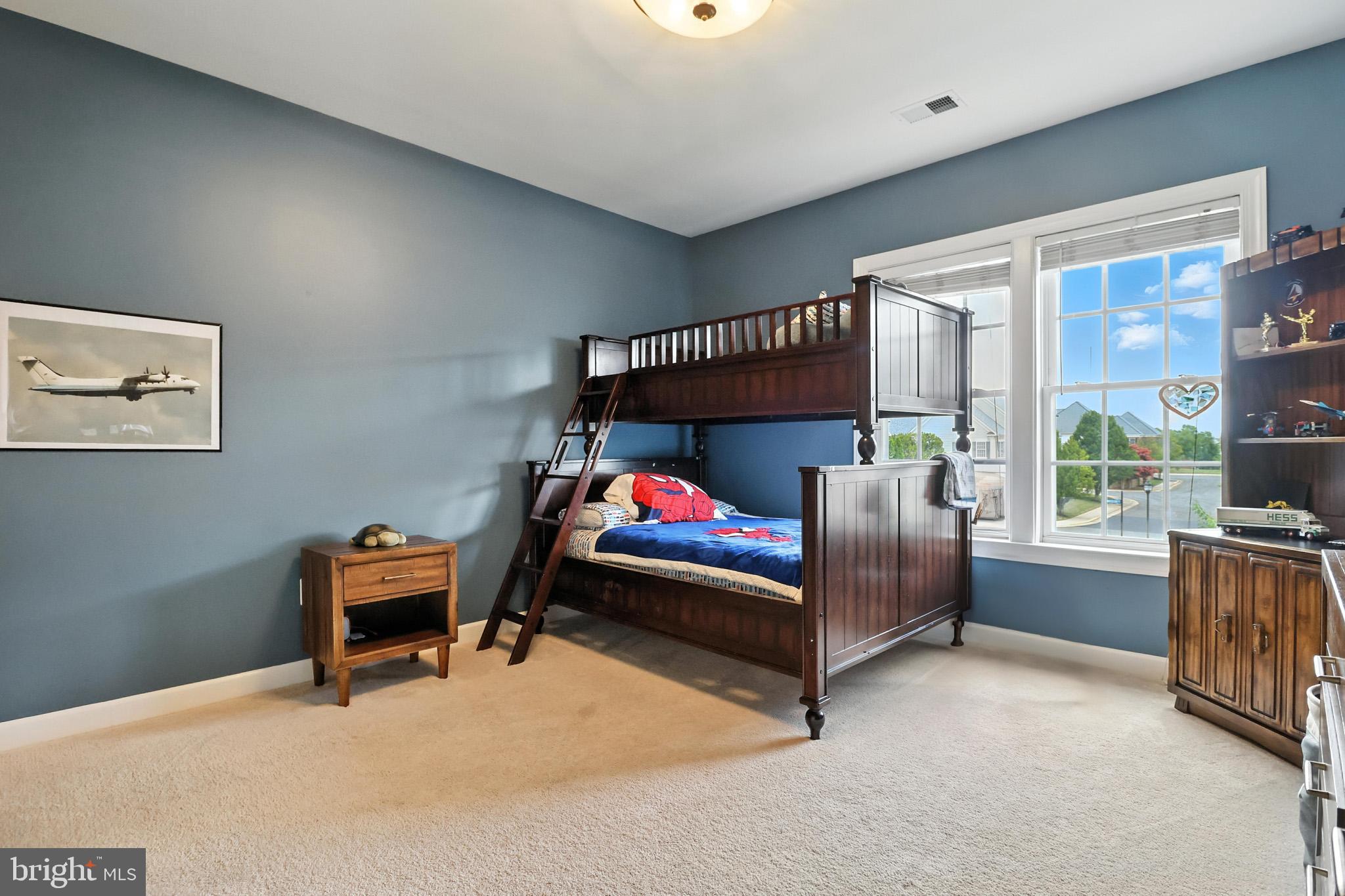 LANSDOWNE ON THE POTOMAC - Residential