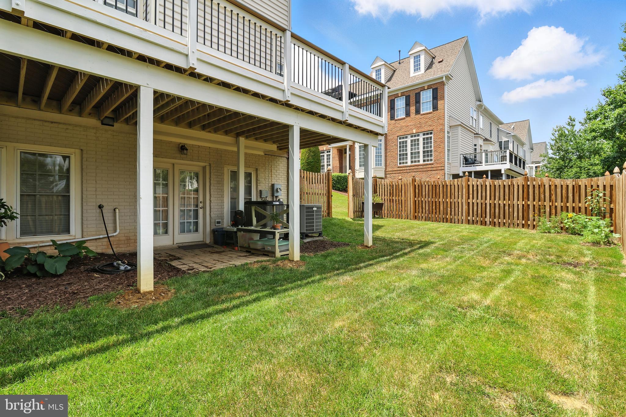 LANSDOWNE ON THE POTOMAC - Residential