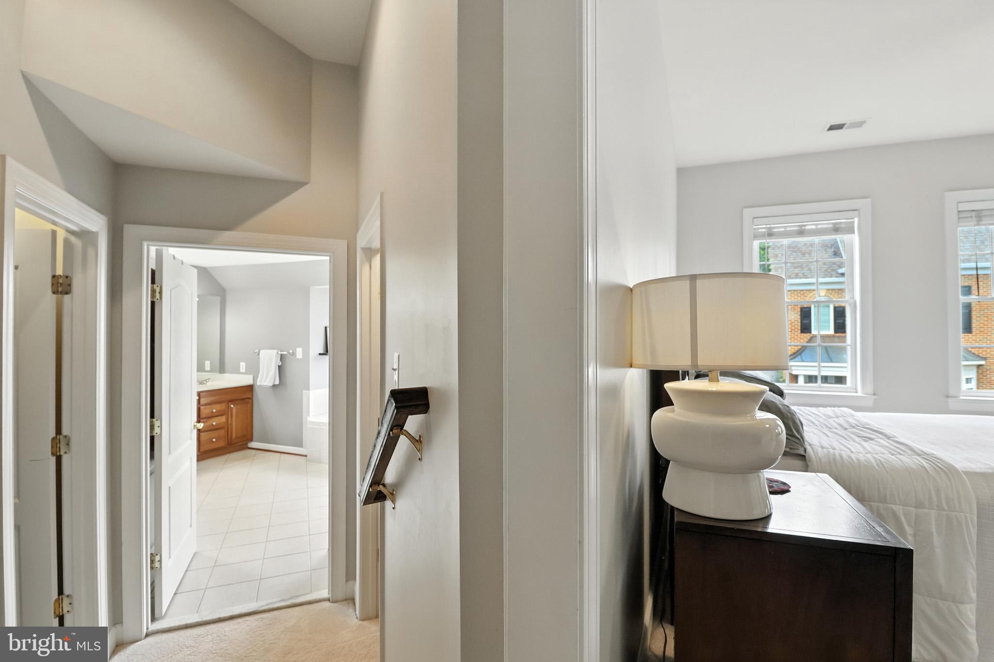 LANSDOWNE ON THE POTOMAC - Residential