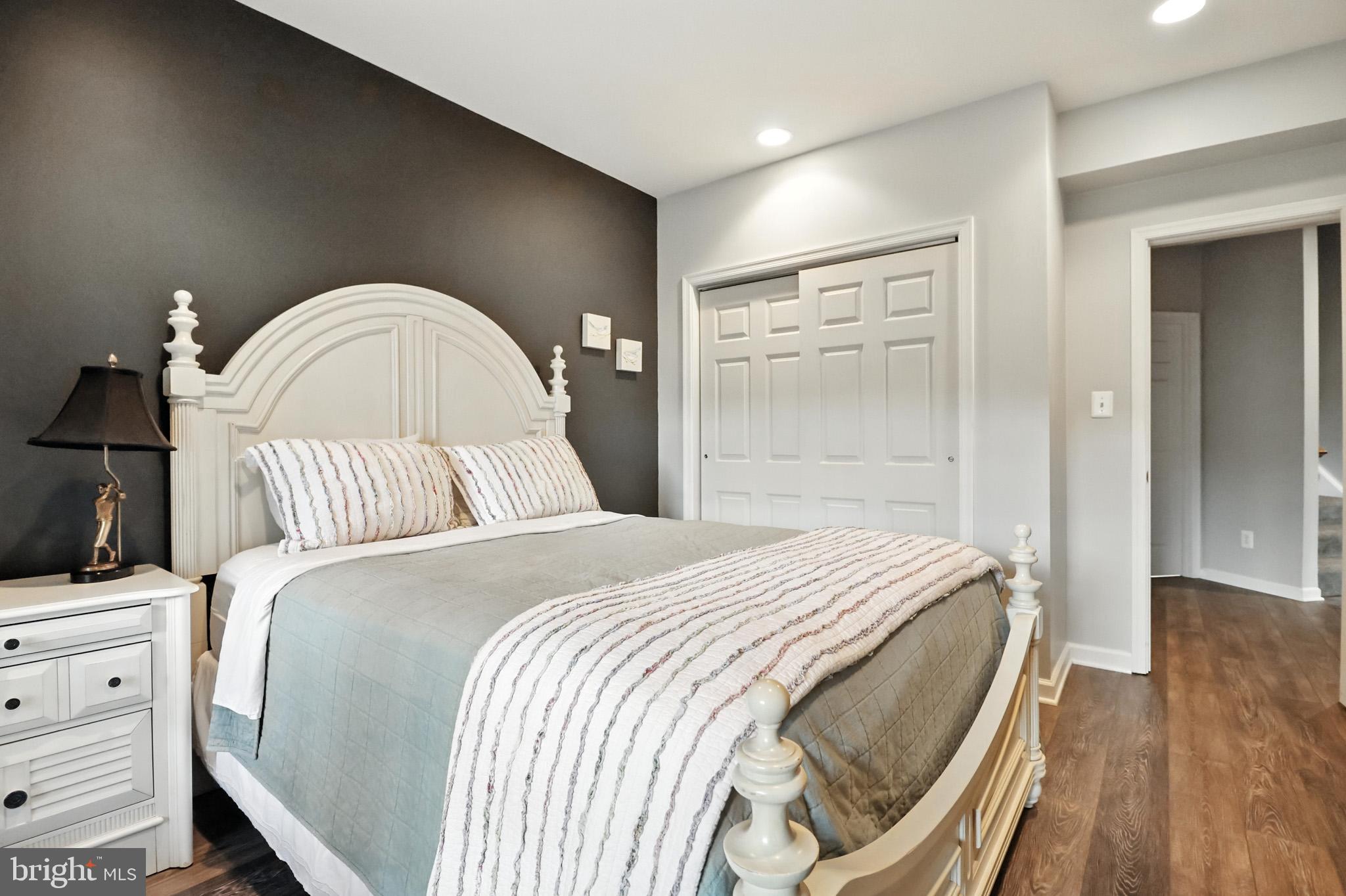 LANSDOWNE ON THE POTOMAC - Residential