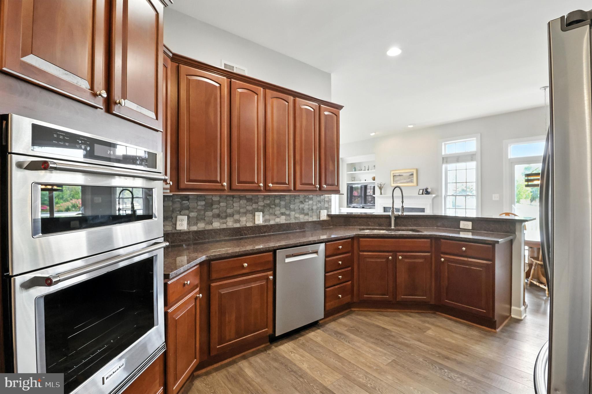 LANSDOWNE ON THE POTOMAC - Residential