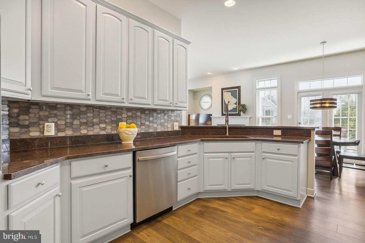 LANSDOWNE ON THE POTOMAC - Residential