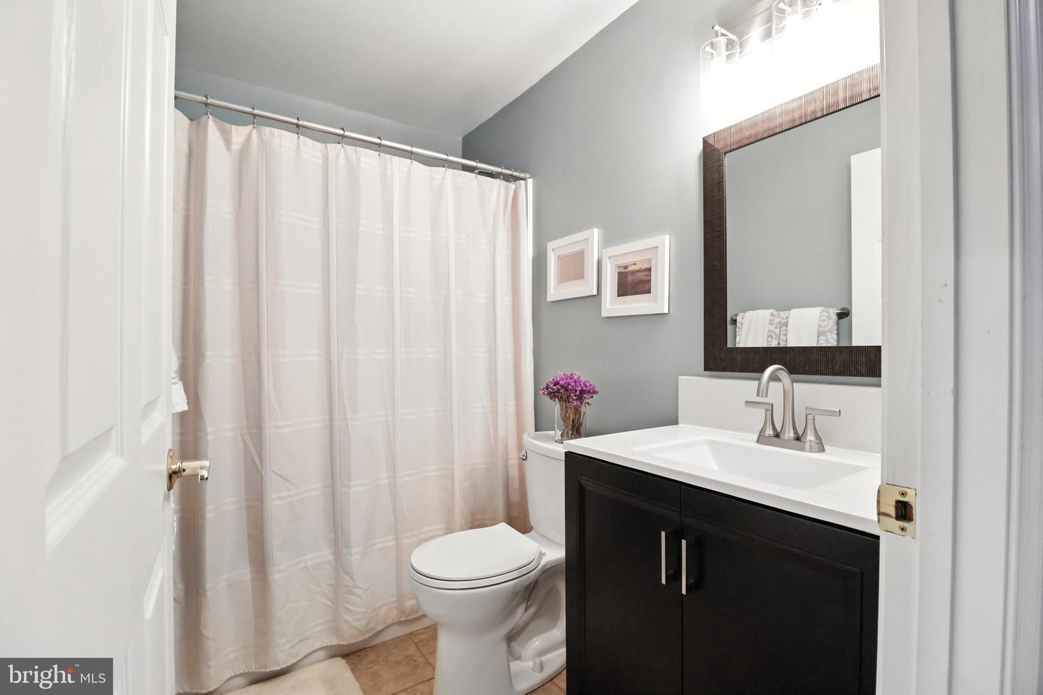 LANSDOWNE ON THE POTOMAC - Residential