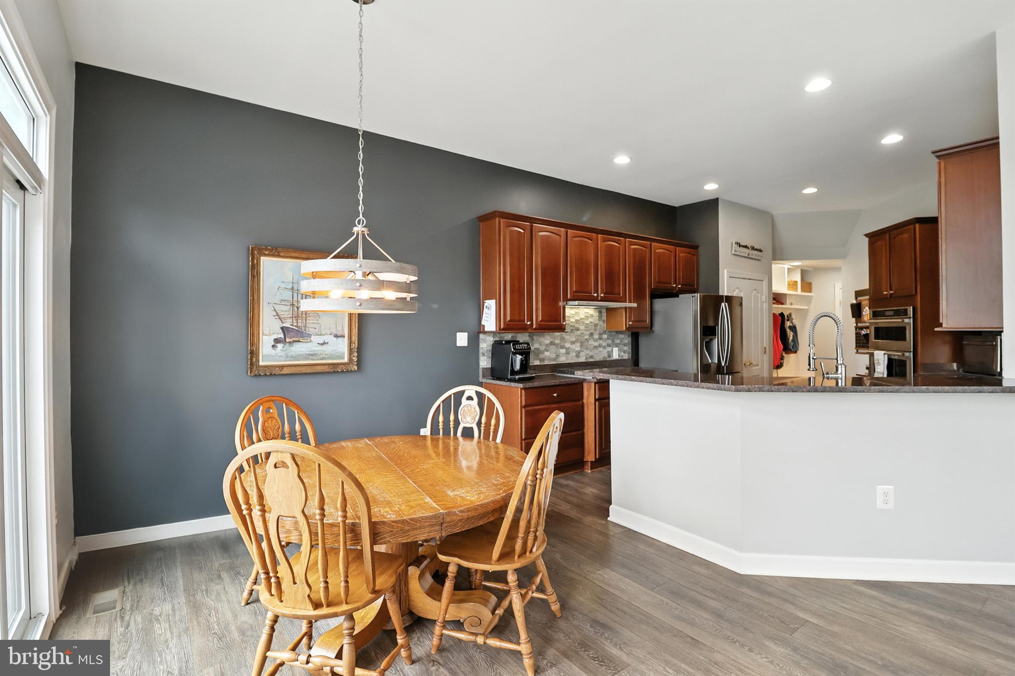 LANSDOWNE ON THE POTOMAC - Residential