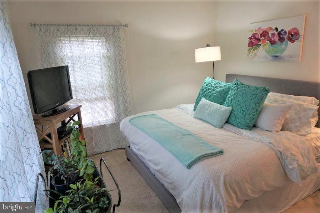 OAK PARK - Residential Lease