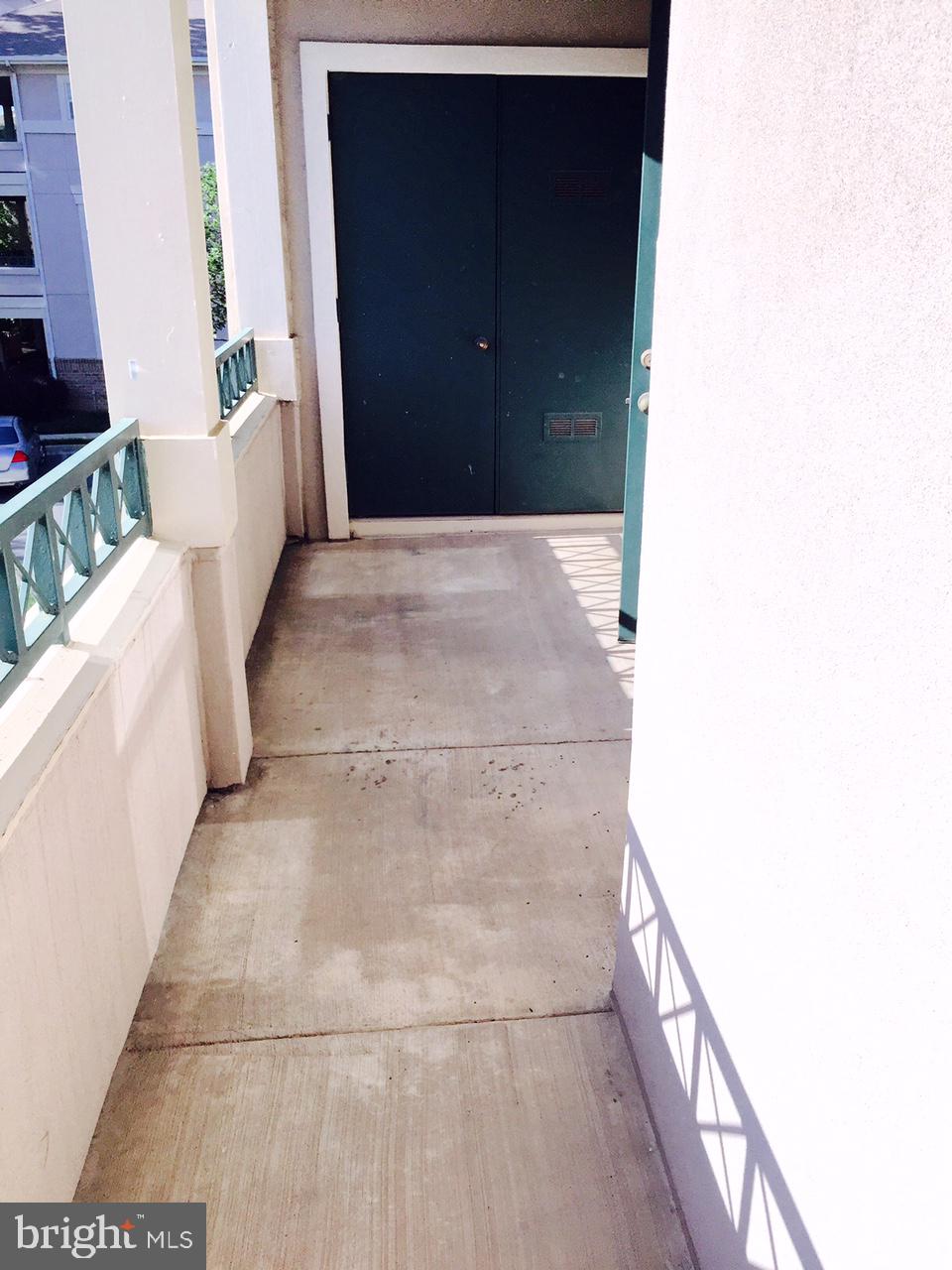 OAK PARK - Residential Lease