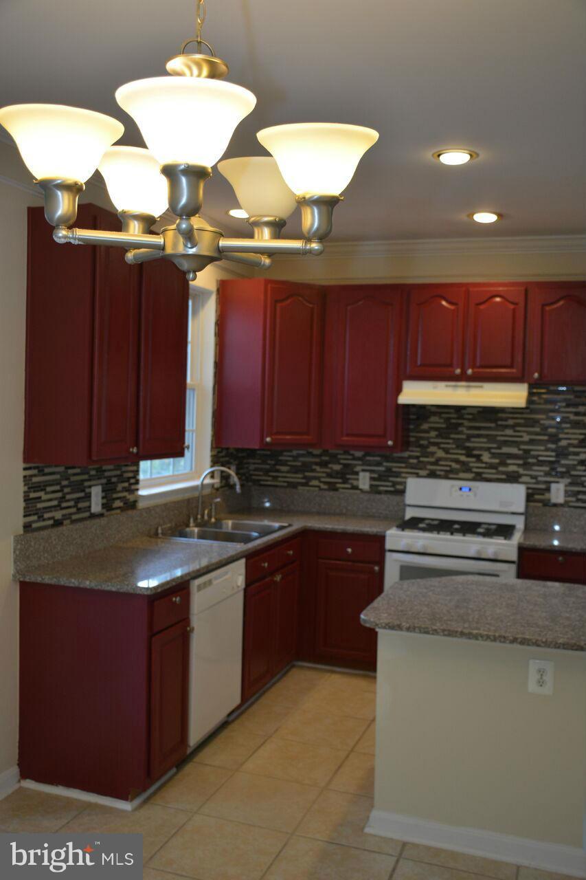 WALNEY VILLAGE - Residential Lease