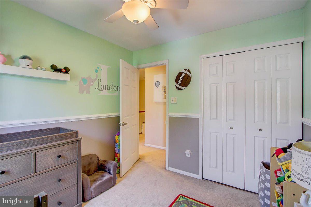 CONSTANT FRIENDSHIP - Residential