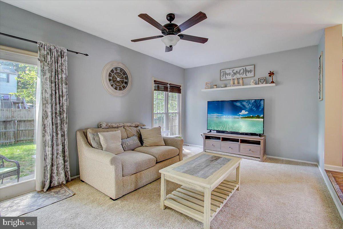 CONSTANT FRIENDSHIP - Residential